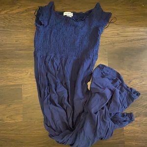 Navy blue ruched top maxi dress!